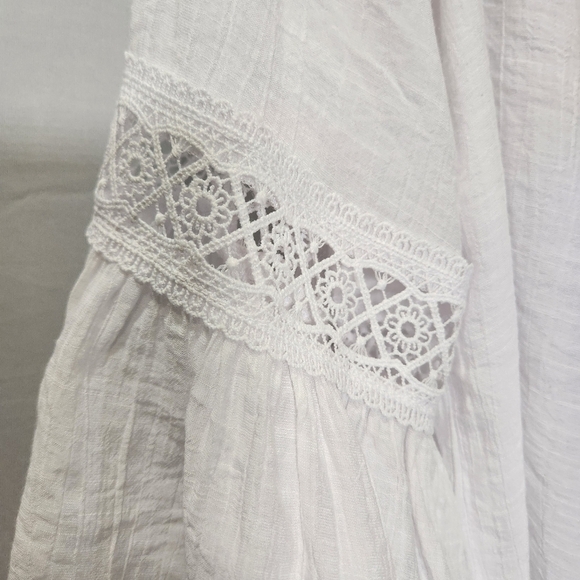 Counterparts White Lace Accent Blouse - Picture 6 of 10